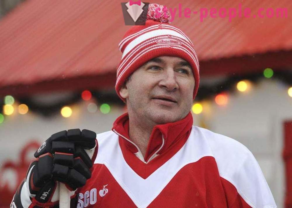 Alexander Kozhevnikov, ishockeyspiller: biografi, familie, sport resultater