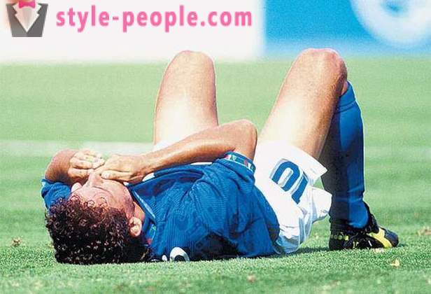 Roberto Baggio: biografi, forældre og familie, aktive fodboldliv, sejre og resultater, fotos
