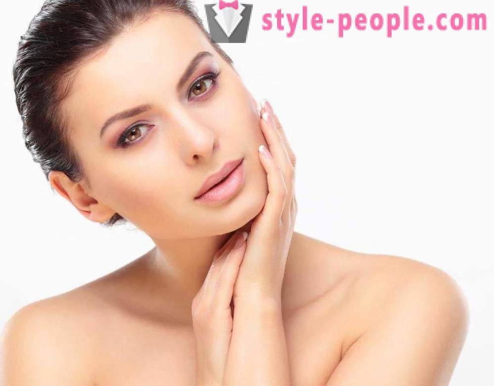 Opladning til ansigtet rynker: effektivitet, et sæt af øvelser til forebyggelse af hudens ældning
