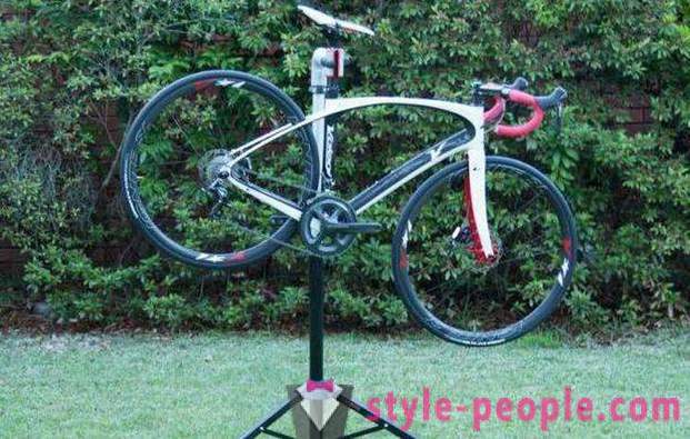 Stand til cykler: typer og egenskaber