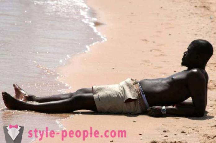 Hvorfor afrikanere har mørk hud, hvis det hurtigt bliver opvarmet af solen?
