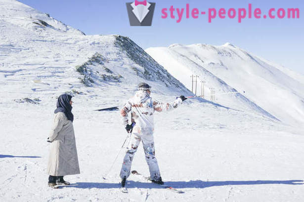 Hvad sker der ved skisportssteder i Iran