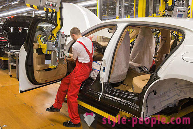 Rundvisning i den ideelle bilproduktion i Leipzig