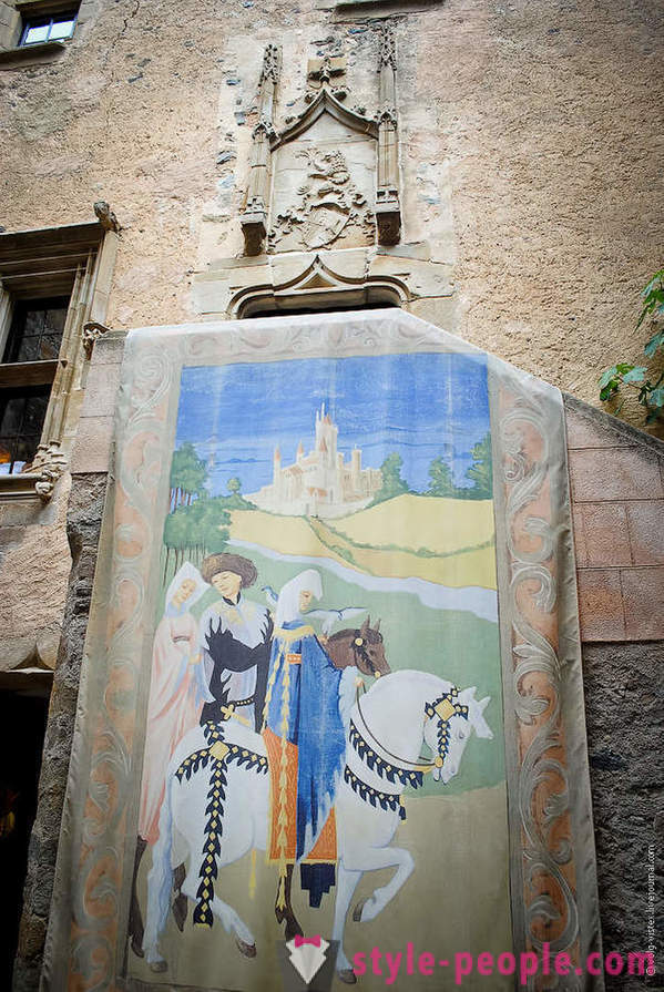 Salvador Dali Museum og slottet af sin kone
