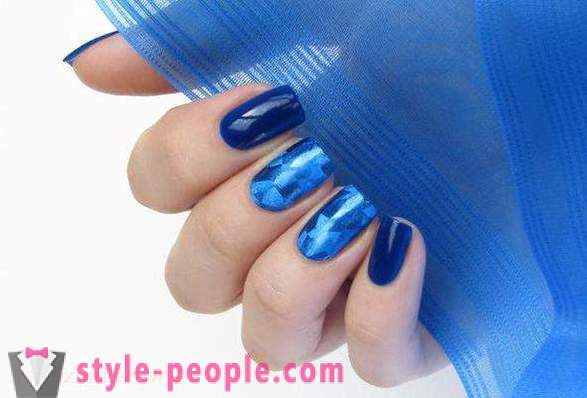 Blå manicure. manicure ideer i blå