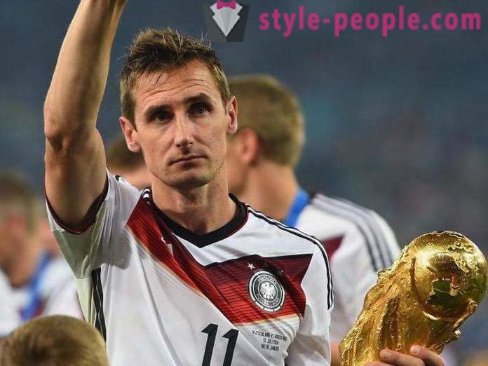 Miroslav Klose: biografi og karriere af en fodboldspiller