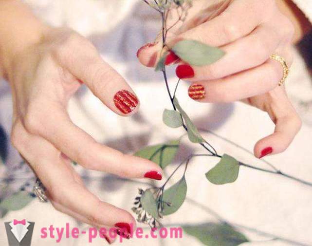 Manicure med striber: Photo Design