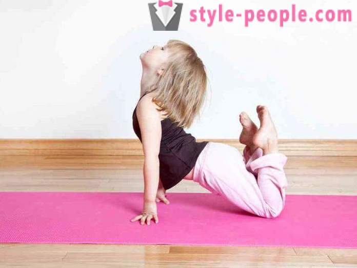 Yoga hjemme for begyndere: øvelser, photos
