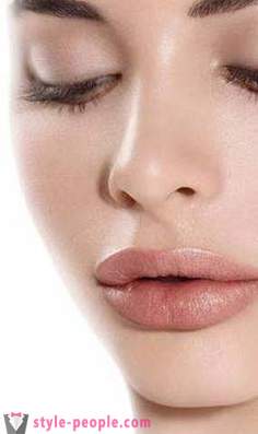 Hvordan laver læbe plumper i hjemmet: tips og tricks