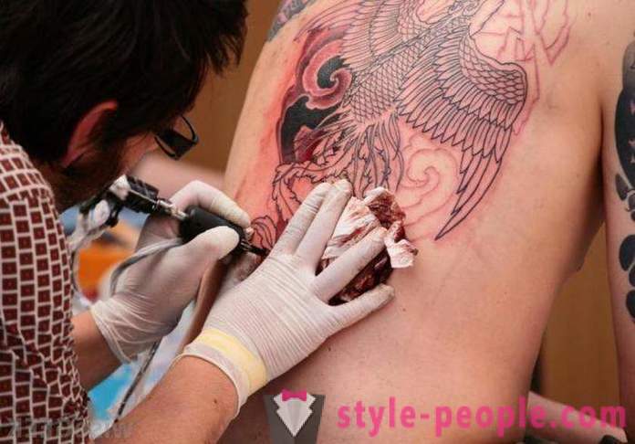 Hvordan til at passe den tatovering i helingsperioden?